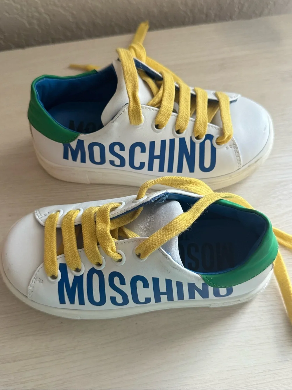 Moschino Kids Logo Sneakers – Size EU 26 (Toddler US 9.5–10)